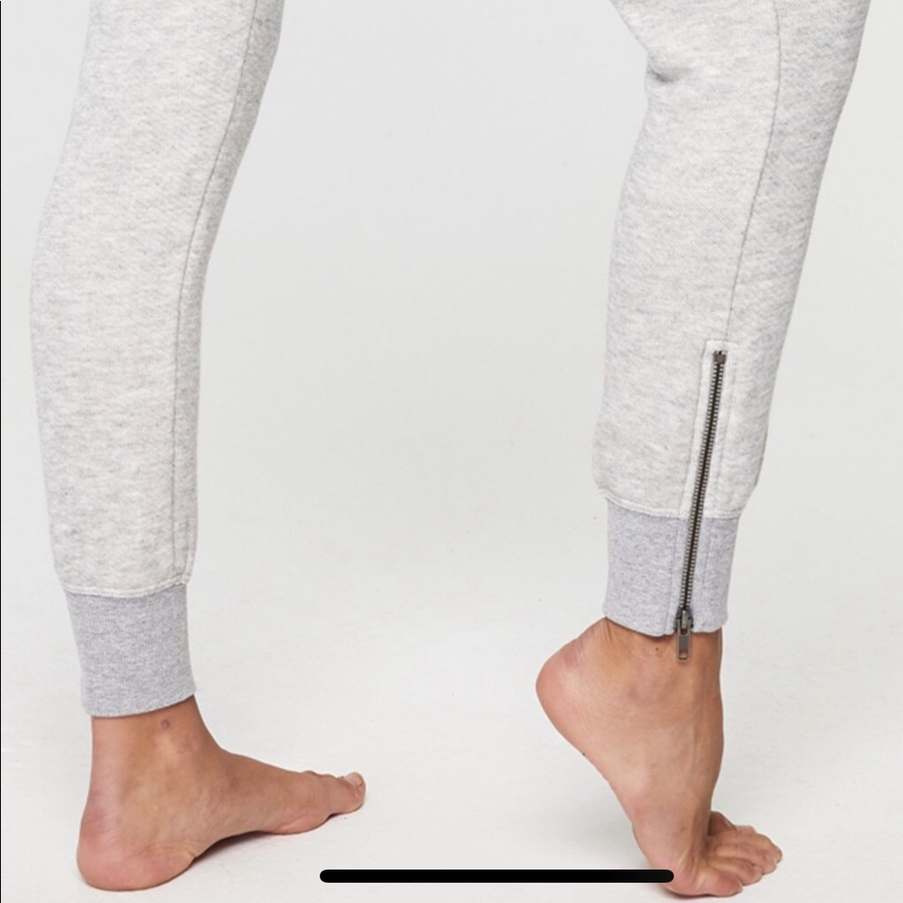 Spiritual Gangster Namaste Sweatpants NWT